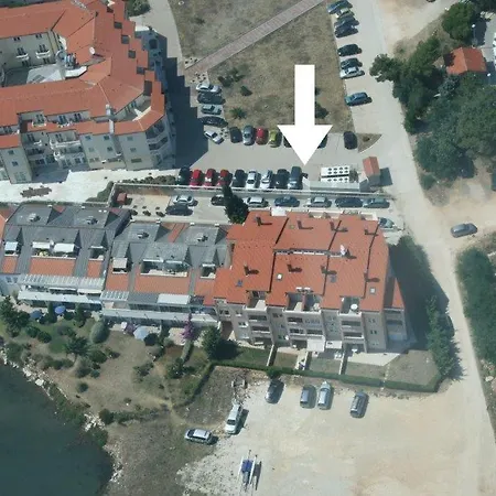 Iva ***, Centar Of Διαμέρισμα Μεντουλίν